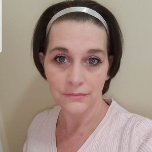 Meet your Posher, Cynthia